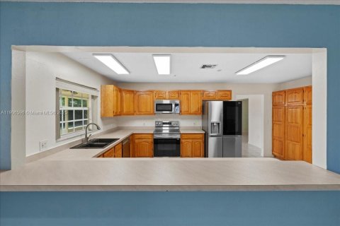 Купить виллу или дом в Майами, Флорида 8 комнат, 315.5м2, № 1964921 - фото 6