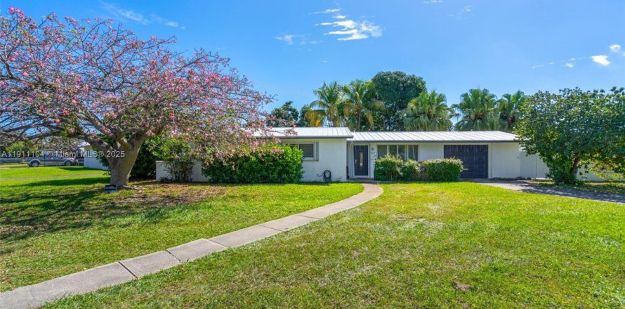 Casa en Palmetto Bay, Florida 3 dormitorios, 110.46 m2 № 1966963