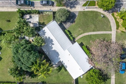 Casa en venta en Palmetto Bay, Florida, 3 dormitorios, 110.46 m2 № 1966963 - foto 16