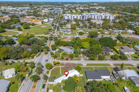 Casa en venta en Palmetto Bay, Florida, 3 dormitorios, 110.46 m2 № 1966963 - foto 11