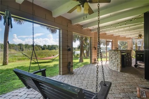 House in Summerfield, Florida 5 bedrooms, 384.89 sq.m. № 2308793 - photo 6