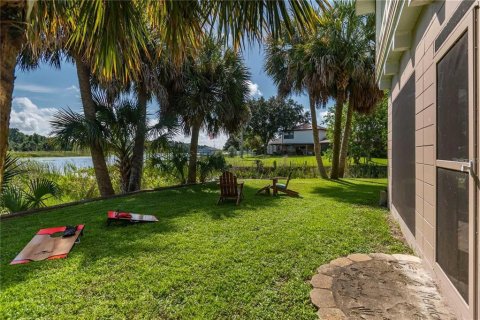 House in Summerfield, Florida 5 bedrooms, 384.89 sq.m. № 2308793 - photo 4