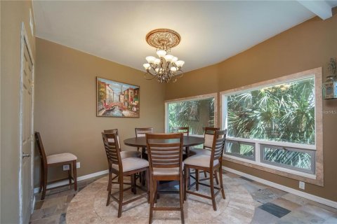 House in Summerfield, Florida 5 bedrooms, 384.89 sq.m. № 2308793 - photo 19
