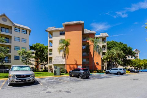 Condominio en alquiler en Doral, Florida, 2 dormitorios, 92.16 m2 № 2084032 - foto 17