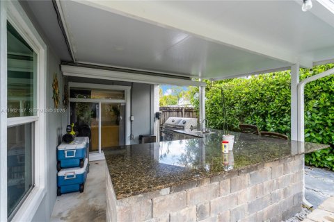 Casa en venta en Miami Gardens, Florida, 3 dormitorios, 151.8 m2 № 2024726 - foto 30