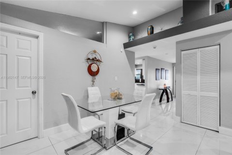 Casa en venta en Miami Gardens, Florida, 3 dormitorios, 151.8 m2 № 2024726 - foto 9