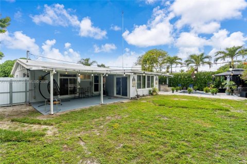 Casa en venta en Miami Gardens, Florida, 3 dormitorios, 151.8 m2 № 2024726 - foto 26