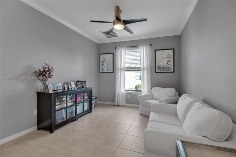 Condo in Bradenton, Florida, 2 bedrooms № 1986743 - photo 21