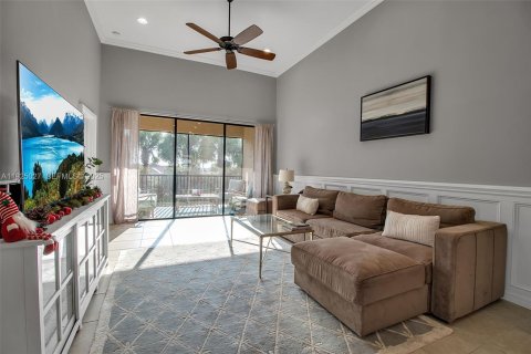 Condo in Bradenton, Florida, 2 bedrooms № 1986743 - photo 24