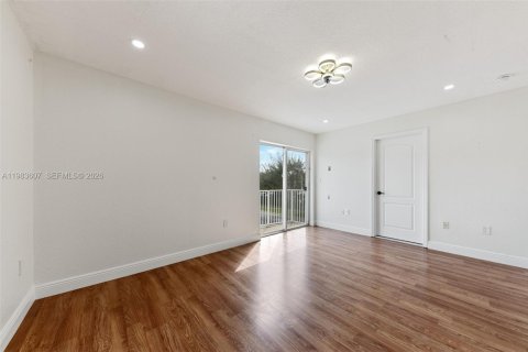Adosado en alquiler en Miramar, Florida, 3 dormitorios, 141.03 m2 № 2050247 - foto 11
