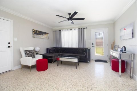 Villa ou maison à vendre à Tampa, Floride: 3 chambres, 105.91 m2 № 2230128 - photo 6