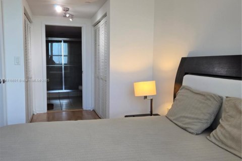 Condo in Aventura, Florida, 2 bedrooms  № 1772319 - photo 16