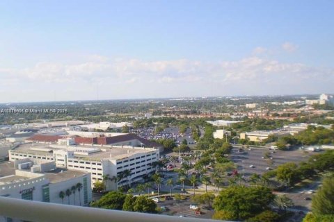 Condo in Aventura, Florida, 2 bedrooms  № 1772319 - photo 8
