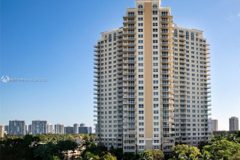 Condo in Aventura, Florida, 2 bedrooms  № 1772319 - photo 1