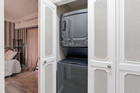 House in Delray Beach, Florida 2 bedrooms, 110.37 sq.m. № 1986395 - photo 11