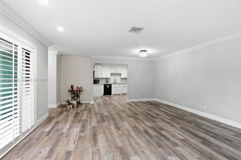 House in Delray Beach, Florida 2 bedrooms, 110.37 sq.m. № 1986395 - photo 6