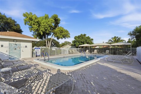 House in Delray Beach, Florida 2 bedrooms, 110.37 sq.m. № 1986395 - photo 24