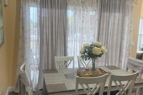 House in Hudson, Florida 3 bedrooms, 178.56 sq.m. № 2096488 - photo 24