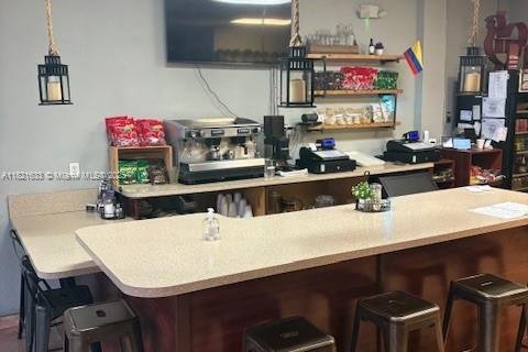 Commercial property in Miami, Florida № 1980409 - photo 5