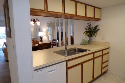 Condo in Punta Gorda, Florida, 2 bedrooms  № 1780636 - photo 4