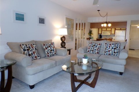 Condo in Punta Gorda, Florida, 2 bedrooms  № 1780636 - photo 14