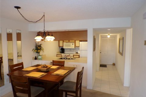 Condo in Punta Gorda, Florida, 2 bedrooms  № 1780636 - photo 9