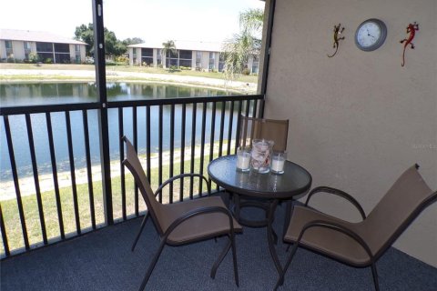 Condo in Punta Gorda, Florida, 2 bedrooms  № 1780636 - photo 29