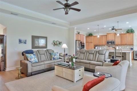 House in Sun City Center, Florida 3 bedrooms, 220.83 sq.m. № 2223596 - photo 14