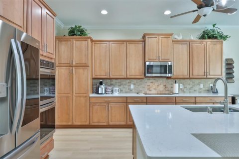 House in Sun City Center, Florida 3 bedrooms, 220.83 sq.m. № 2223596 - photo 20