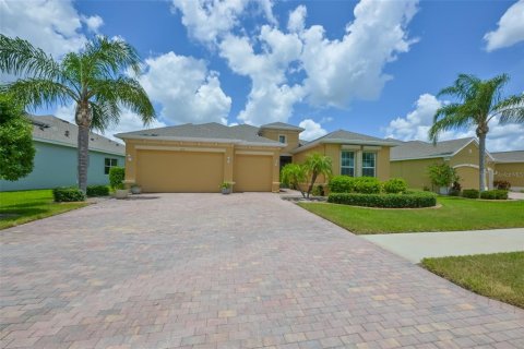 House in Sun City Center, Florida 3 bedrooms, 220.83 sq.m. № 2223596 - photo 4