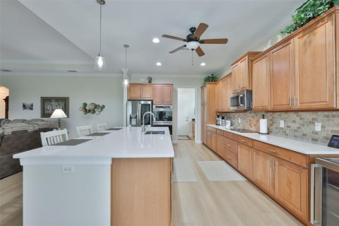 House in Sun City Center, Florida 3 bedrooms, 220.83 sq.m. № 2223596 - photo 18