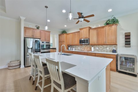 House in Sun City Center, Florida 3 bedrooms, 220.83 sq.m. № 2223596 - photo 19