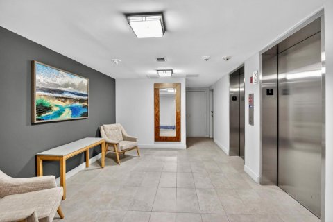 Купить кондоминиум в Форт-Лодердейл, Флорида 3 комнаты, 93.37м2, № 2147001 - фото 27