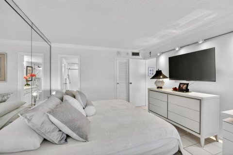 Купить кондоминиум в Форт-Лодердейл, Флорида 3 комнаты, 93.37м2, № 2147001 - фото 19