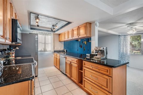 Casa en venta en Port Richey, Florida, 2 dormitorios, 141.95 m2 № 1853635 - foto 12