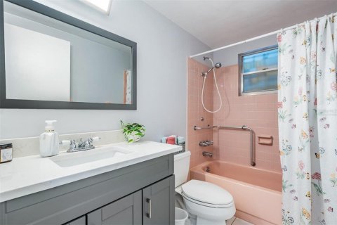 Casa en venta en Port Richey, Florida, 2 dormitorios, 141.95 m2 № 1853635 - foto 21
