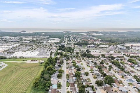 Casa en venta en Port Richey, Florida, 2 dormitorios, 141.95 m2 № 1853635 - foto 29