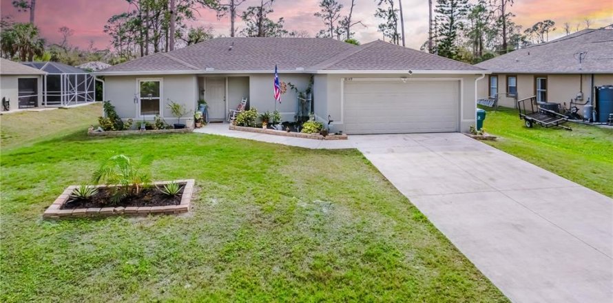House in Port Charlotte, Florida 3 bedrooms, 122.07 sq.m. № 1510020