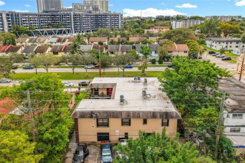 Apartment in North Miami Beach, Florida 1 bedroom, 92.9 sq.m. № 2030433 - photo 17