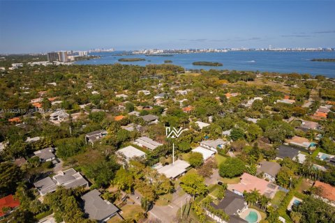 Снять в аренду виллу или дом в Майами, Флорида 4 спальни, 250.46м2, № 2034305 - фото 30