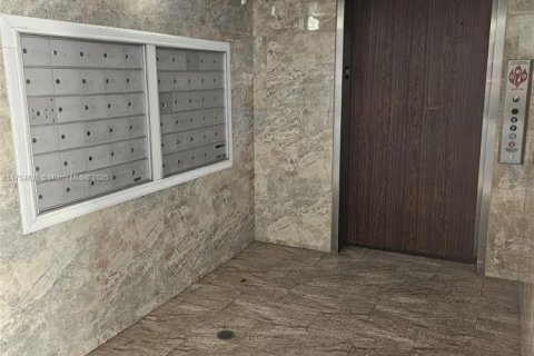 Condominio en venta en Pembroke Pines, Florida, 2 dormitorios, 110.74 m2 № 1970047 - foto 30