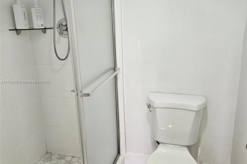 Condominio en venta en Pembroke Pines, Florida, 2 dormitorios, 110.74 m2 № 1970047 - foto 18