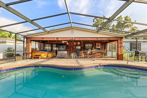 House in Tampa, Florida 3 bedrooms, 169.27 sq.m. № 1909058 - photo 22