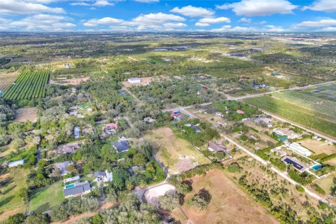 Купить земельный участок в Майами-Дейд, Флорида № 2033717 - фото 16