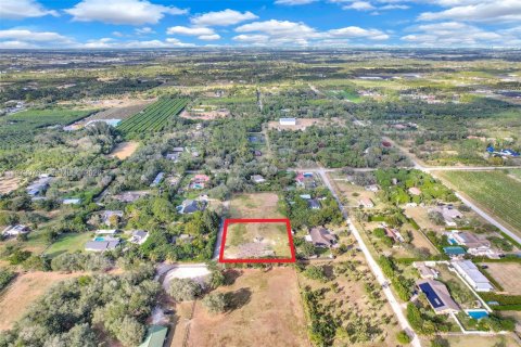 Купить земельный участок в Майами-Дейд, Флорида № 2033717 - фото 14