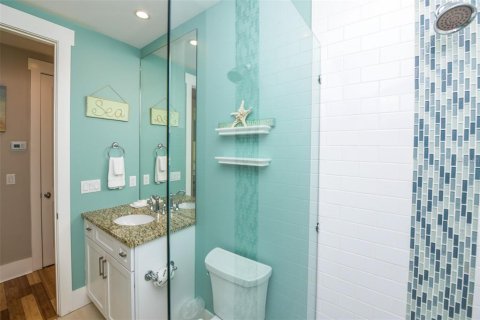 House in Bradenton Beach, Florida 6 bedrooms, 287.81 sq.m. № 1644138 - photo 16
