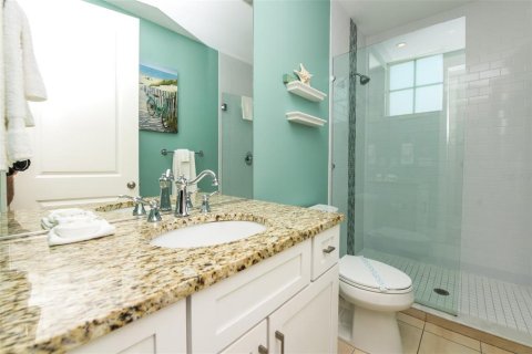 House in Bradenton Beach, Florida 6 bedrooms, 287.81 sq.m. № 1644138 - photo 19
