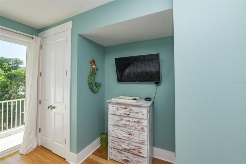 House in Bradenton Beach, Florida 6 bedrooms, 287.81 sq.m. № 1644138 - photo 27