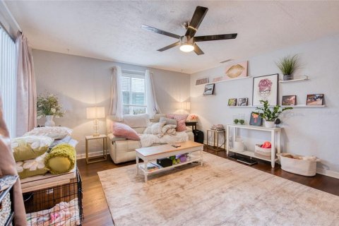 House in Gulfport, Florida 3 bedrooms, 106.56 sq.m. № 1904327 - photo 5