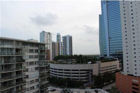 Apartamento en alquiler en Miami, Florida, 2 dormitorios, 96.62 m2 № 2011231 - foto 2